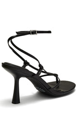 THERAPY Harlow Heel Black