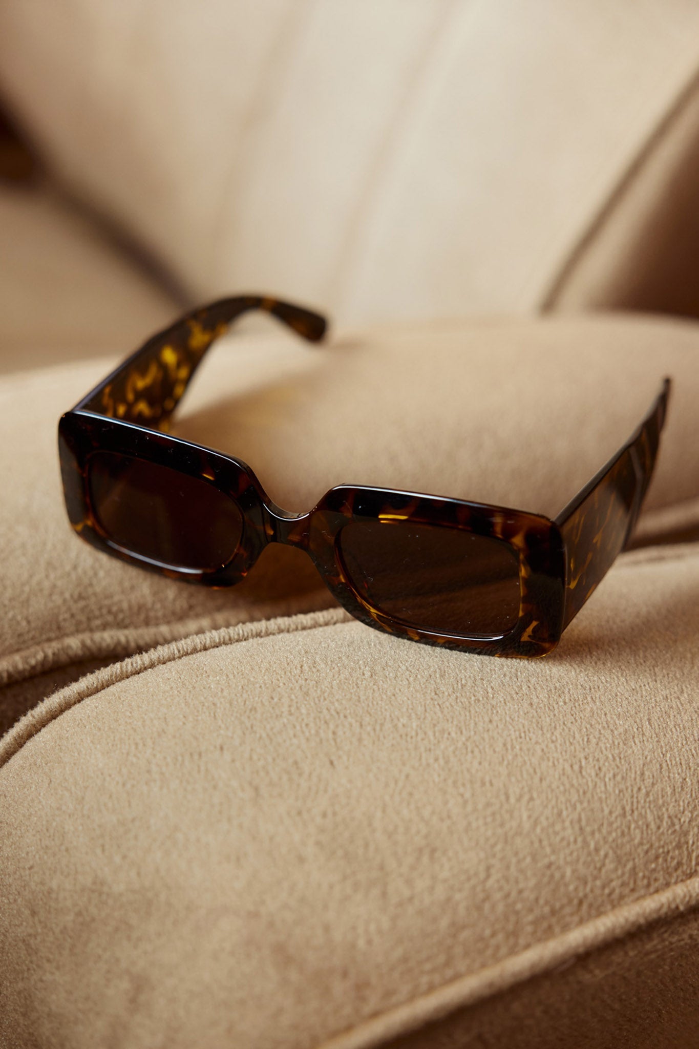 Hailey Rectangular Sunglasses Tortoiseshell Brown