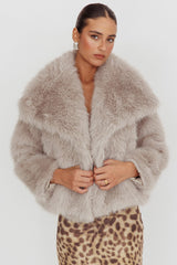 Copenhagen Oversized Lapel Fur Jacket Cream